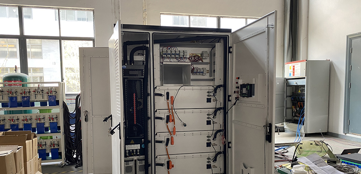 �����ֲ�ʽҺ�䴢�ܹ�������װ�ֳ�